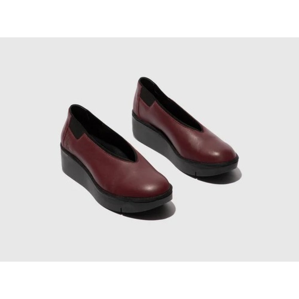 Slip on Fly London JURY470FLY Wine, Leather