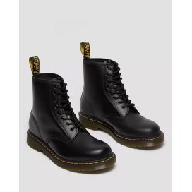 Dr. Martens Stivali stringati 1460 in pelle Smooth Nera